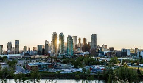 Canada luxury real estate now a buyer's market: report