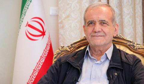 Iranian president visits those injured from huge blast