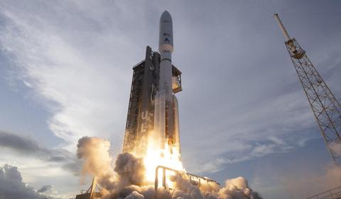 Amazon starts launching 3,200 Kuiper internet satellites