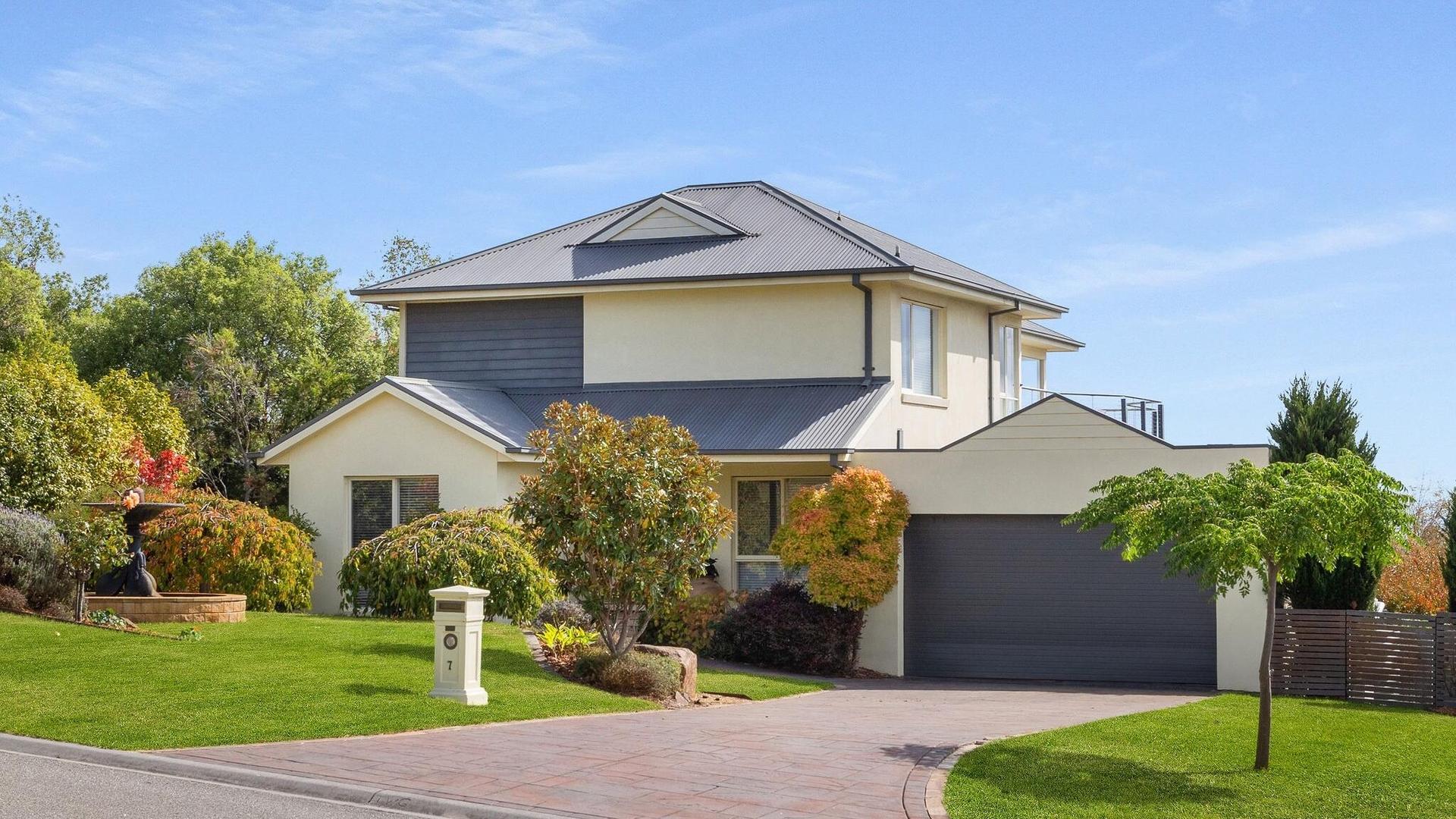 7 Pastons Grove, Mount Martha VIC 3934, Australia