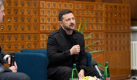 Zelensky urges Putin to call ceasefire in negotiations