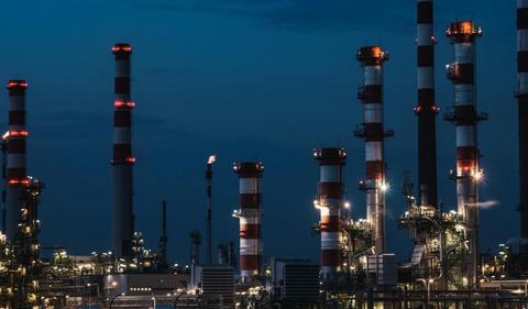 Oil gains on rising demand hopes amid US-China progress