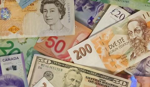 Aussies aren't changing travel plans despite weak dollar