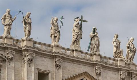 PM Albanese heads to Vatican after Indonesian visit