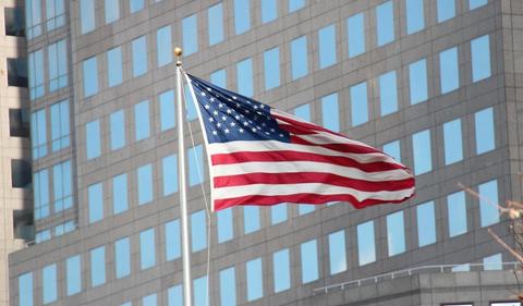 After downgrading US, Moody's cuts deposit ratings