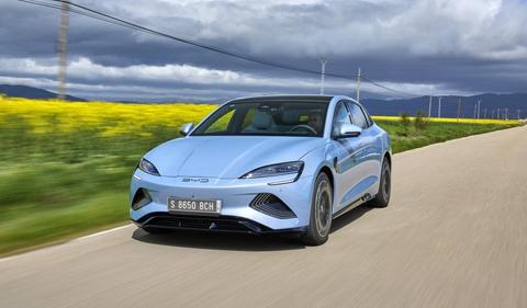 BYD retreats from record on aggressive EV price cuts