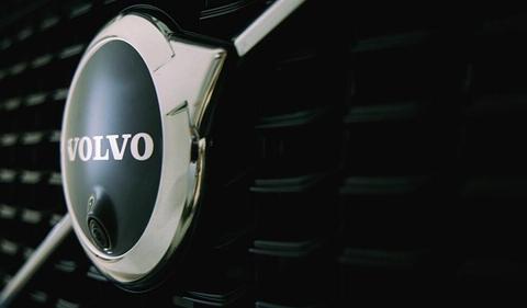 Volvo: Thousands of jobs go as owner Geely cuts costs