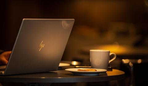 HP slides: Earnings miss, guidance cut on tariff impact