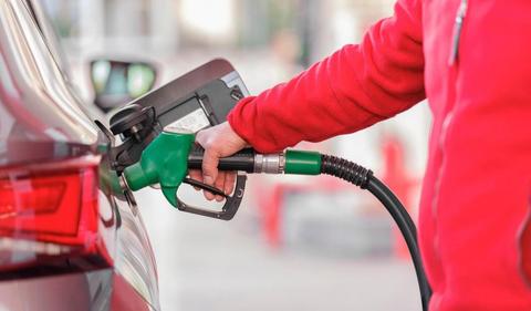 Petrol prices rise and AUD-US exchange rate falls