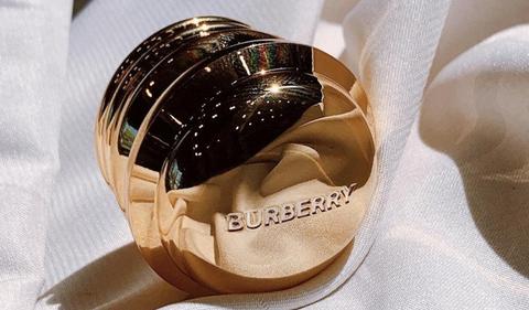 Can Burberry's new 'scarf bars' turn the ship?