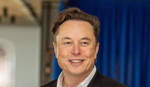 Elon Musk on track to become first trillionaire by 2027