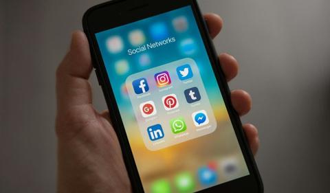 Can luxury brands gain from social media influencers?