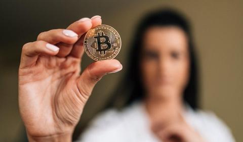 Women in Cryptocurrency: underrepresented, underpaid