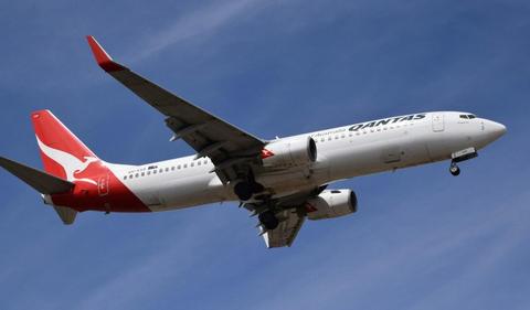 What Qantas loyalty scheme adds, Qantas taketh away