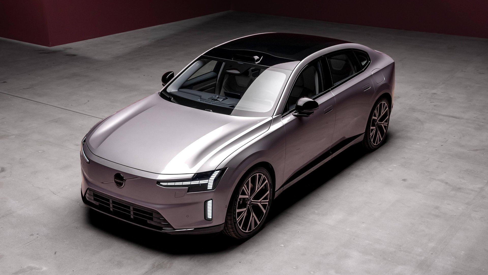 Volvo's new ES90 is an all-electric sedan-SUV blend