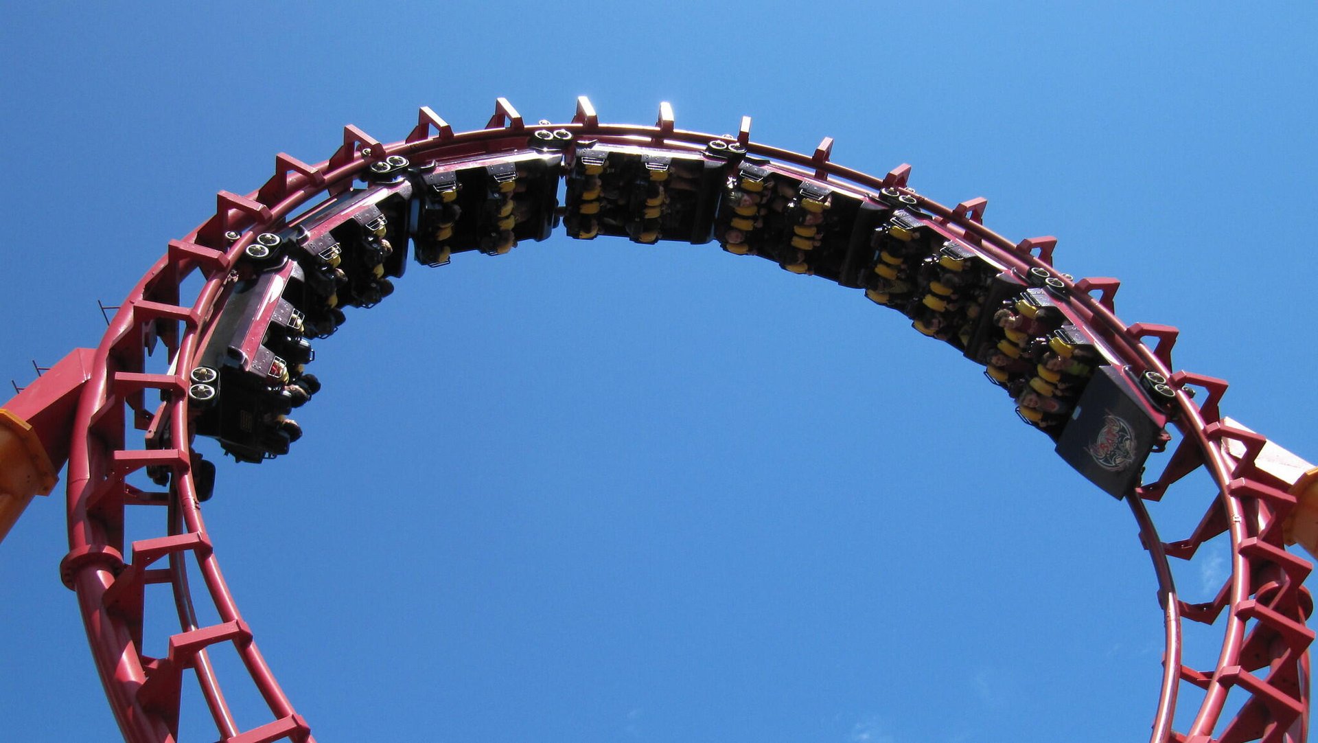 ASX 200 reverses gains; consumer staples lead decline