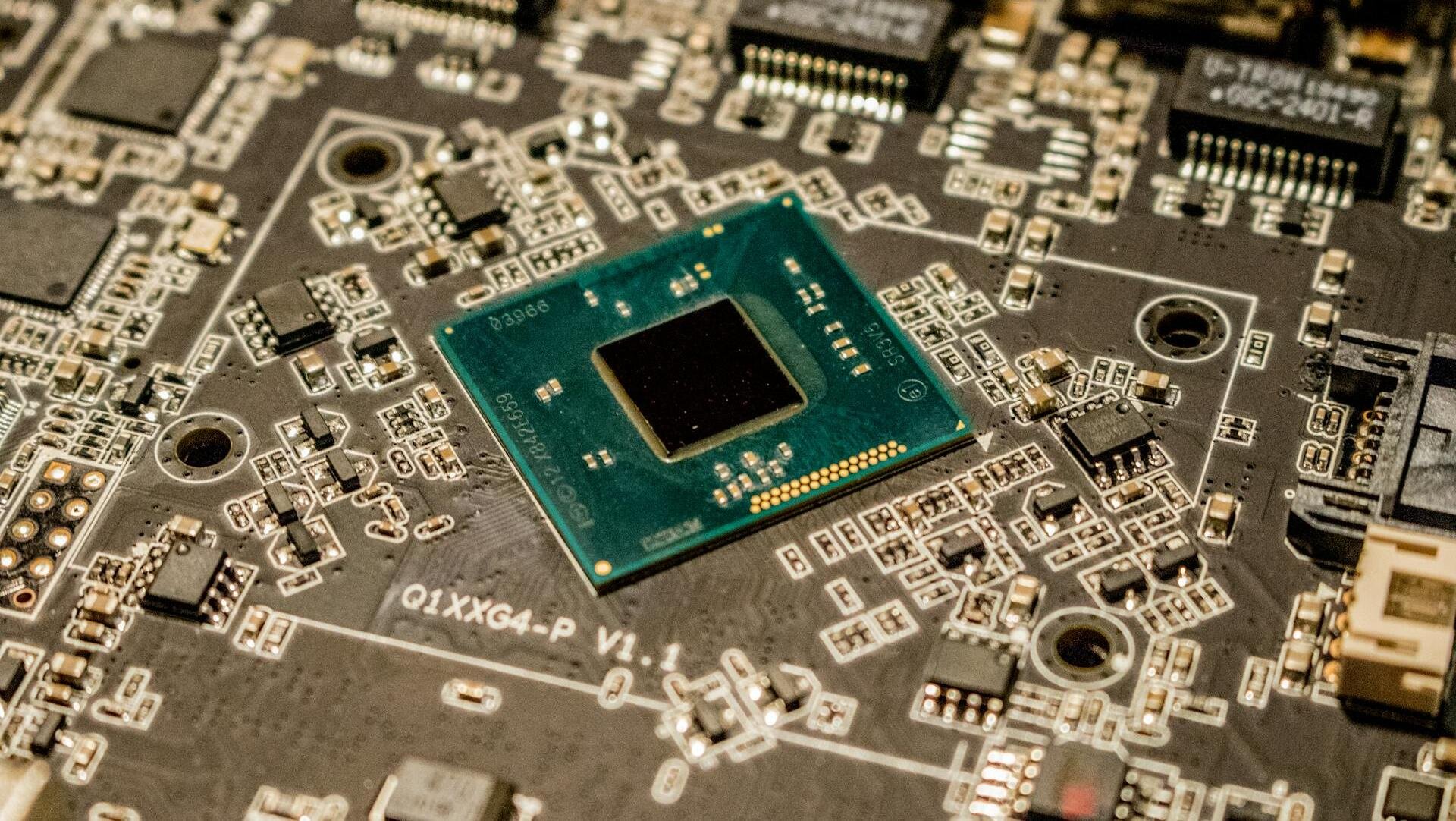 GlobalFoundries, UMC weigh merger to challenge TSMC