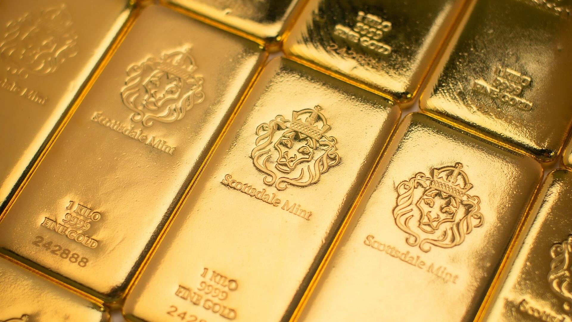 Gold steady amid BRICS summit, Trump-win talk