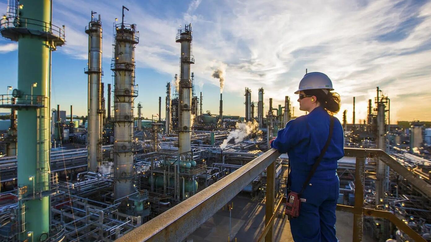BP an attractive fossil as it pivots back to oil and gas