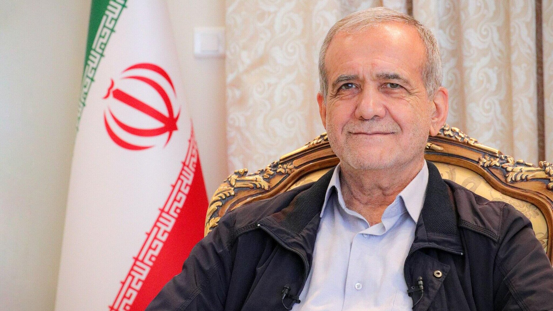 Iranian president visits those injured from huge blast