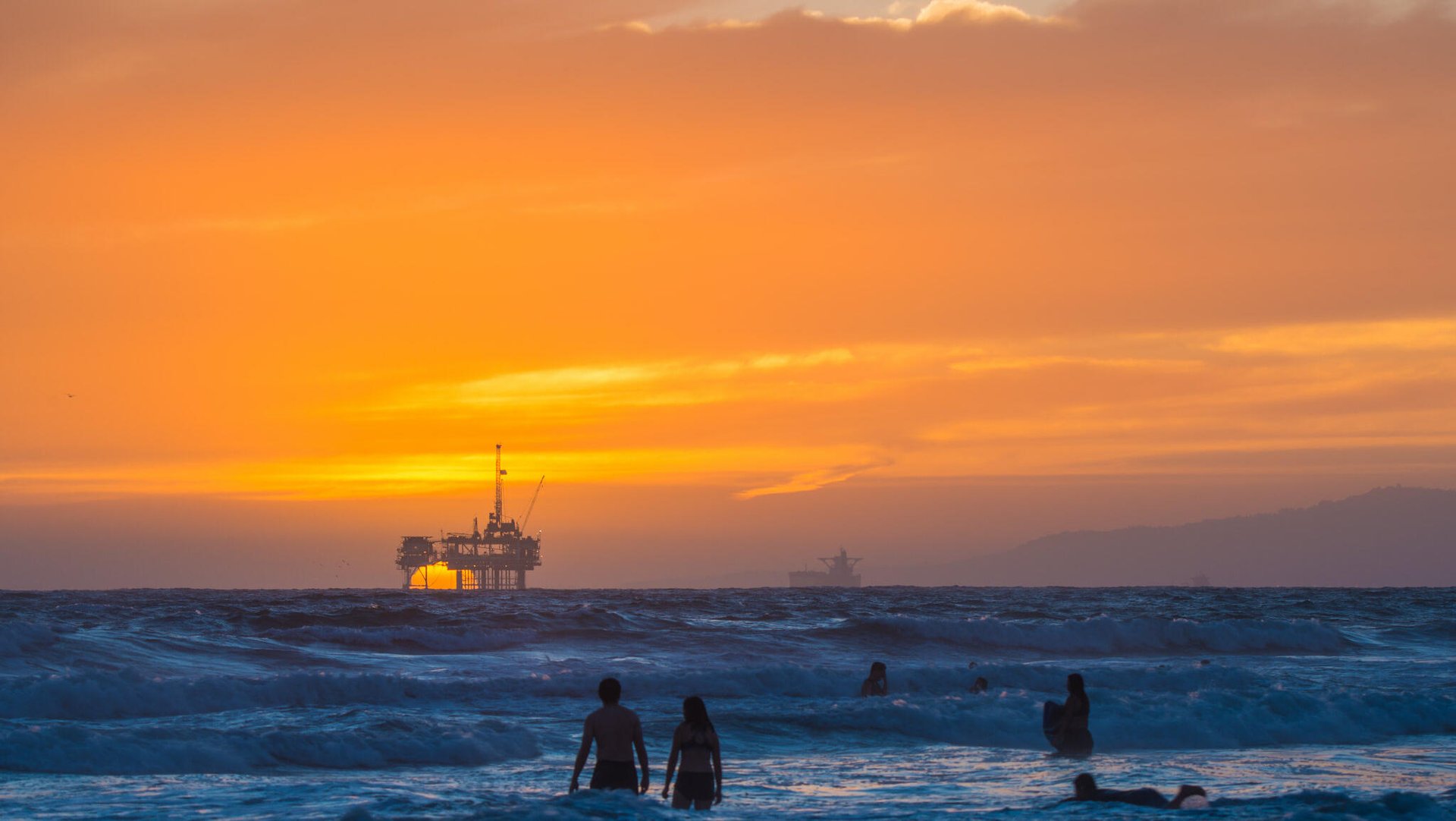 Markets: Oil prices rebound from 4yr lows
