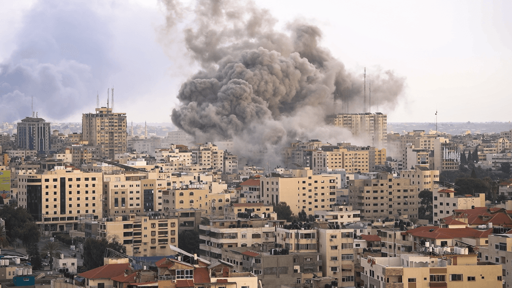 Hamas frees last living US citizen from Gaza