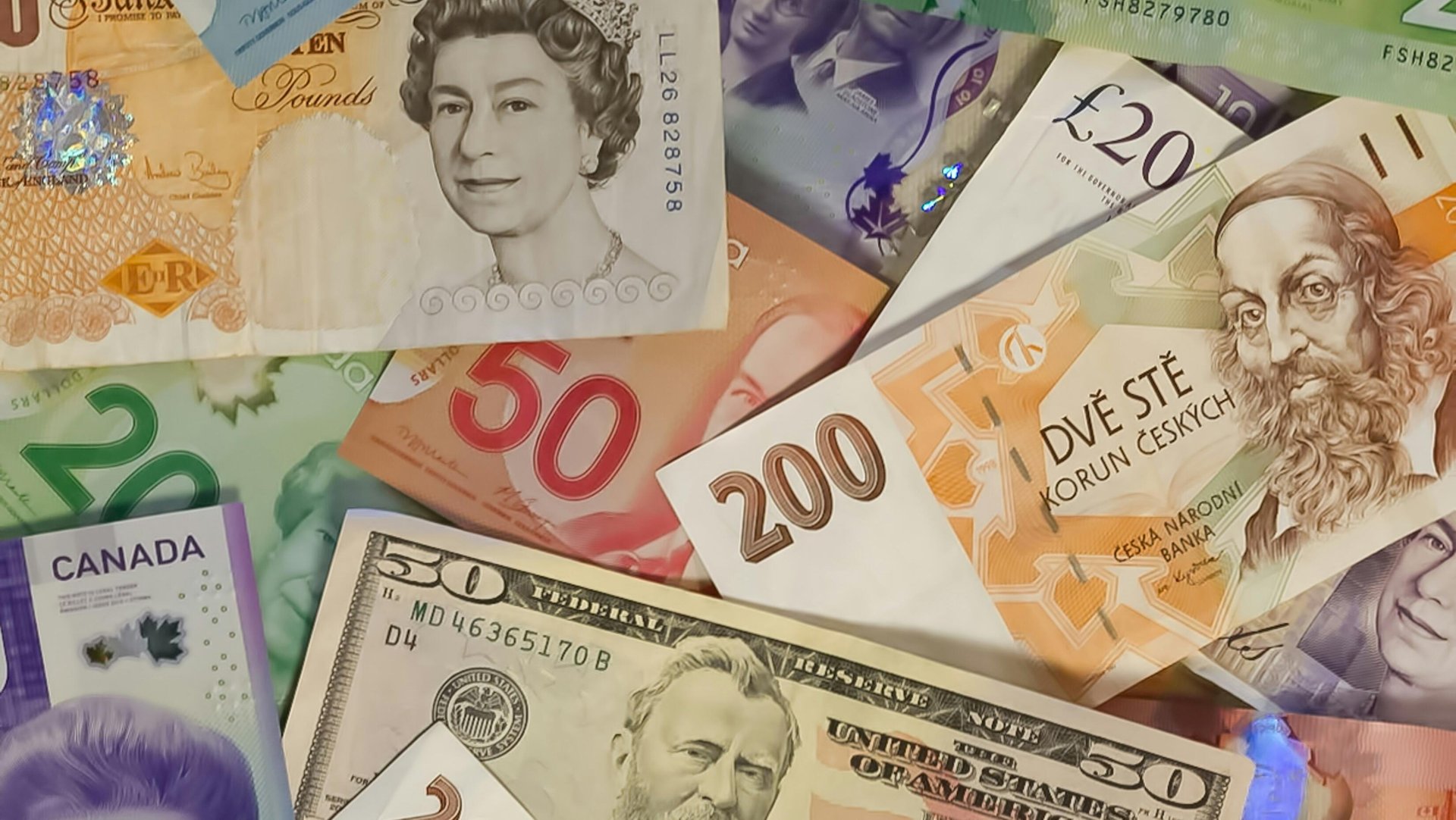 Aussies aren't changing travel plans despite weak dollar