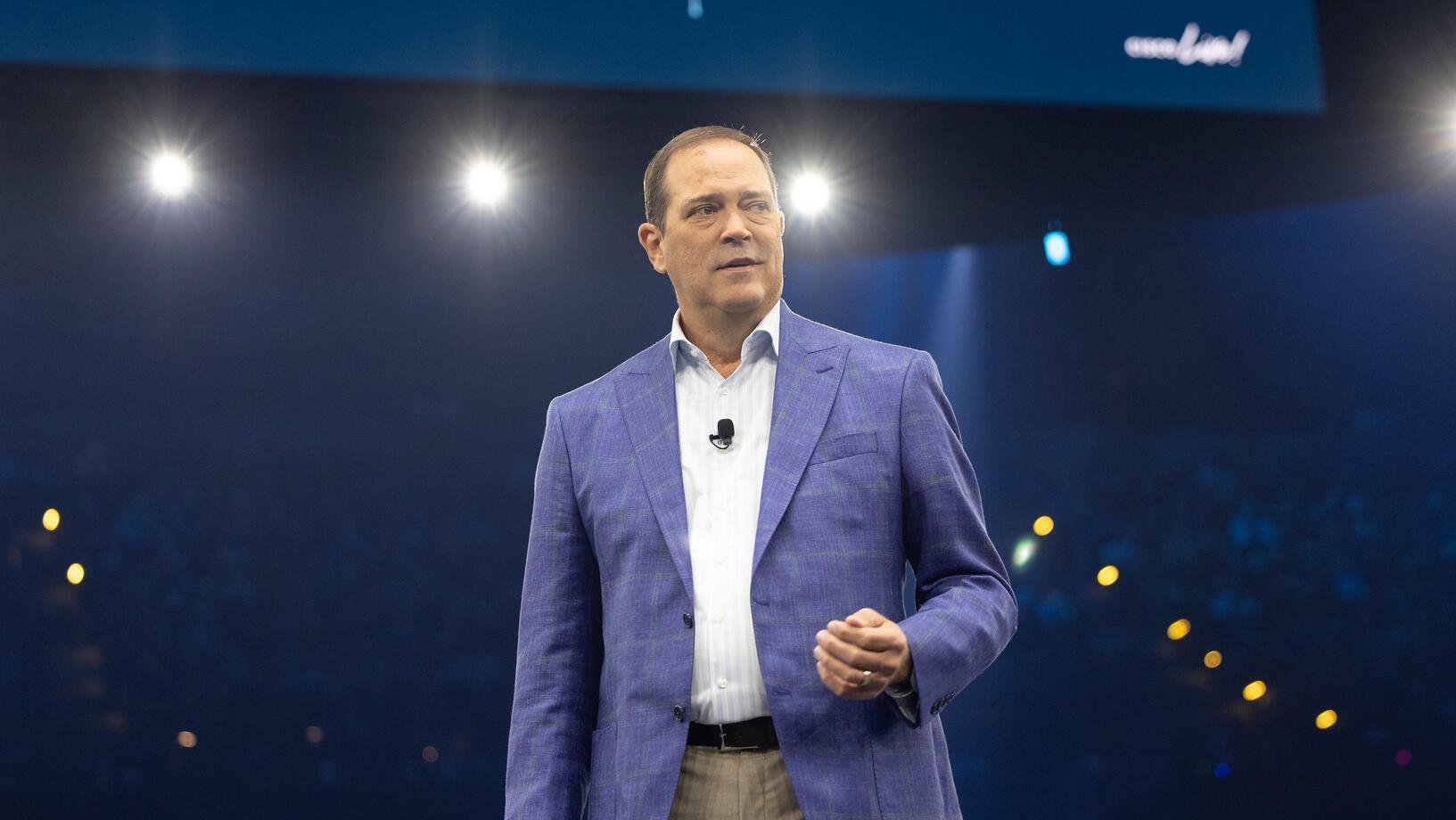 Cisco beats forecasts, joins with Saudi's Humain AI