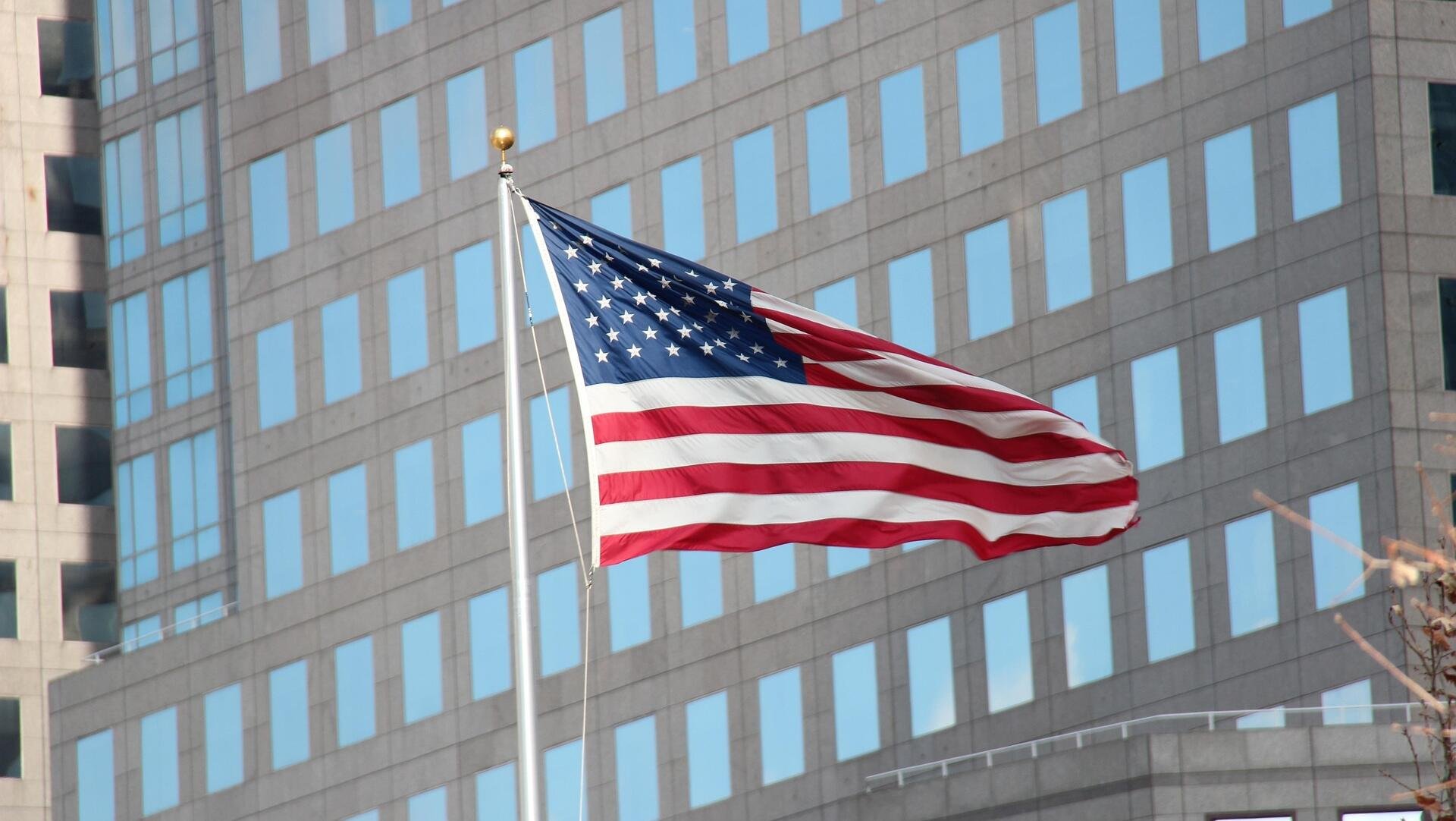 After downgrading US, Moody's cuts deposit ratings