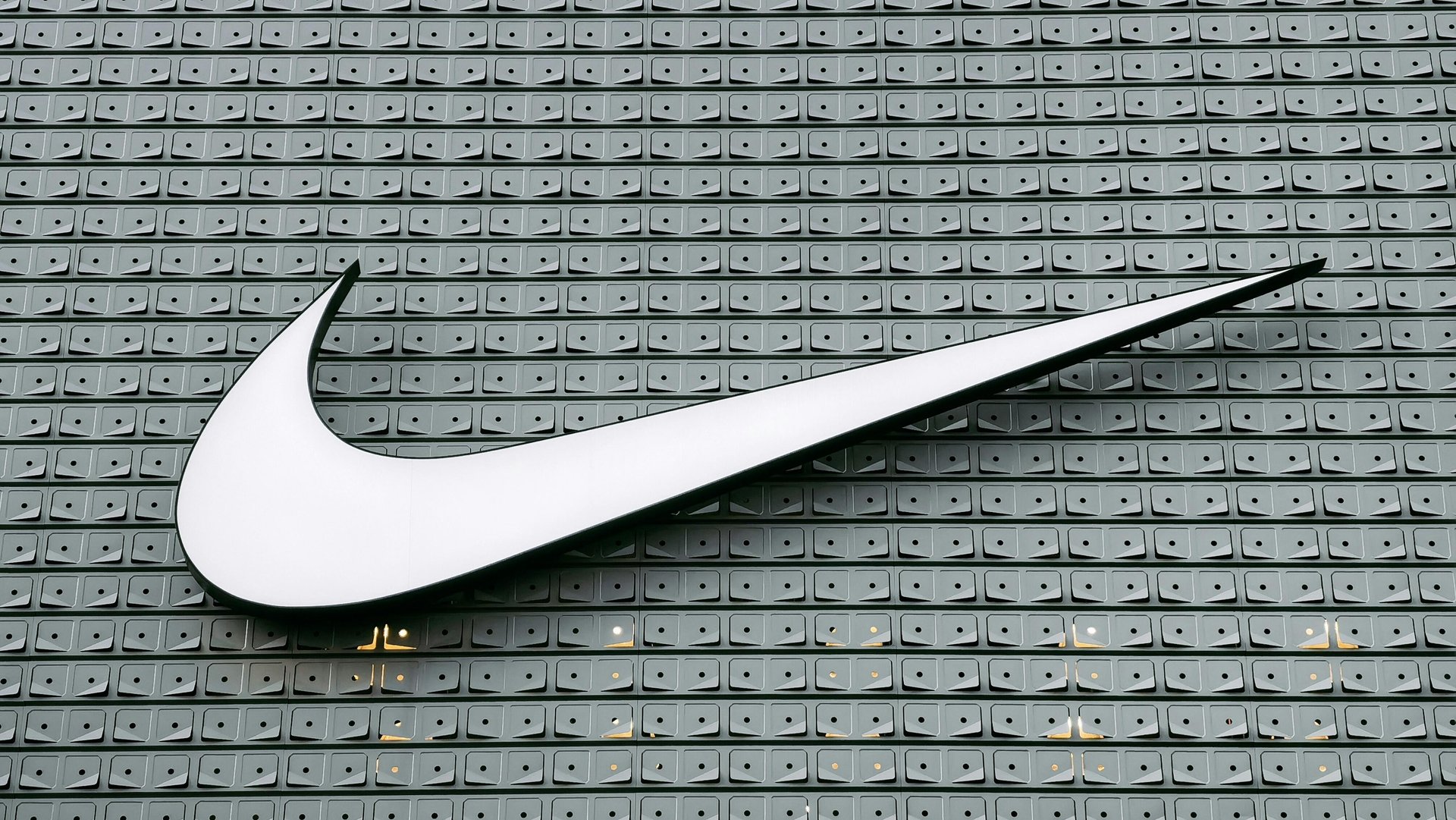 Nike to hike prices, resumes selling directly to Amazon