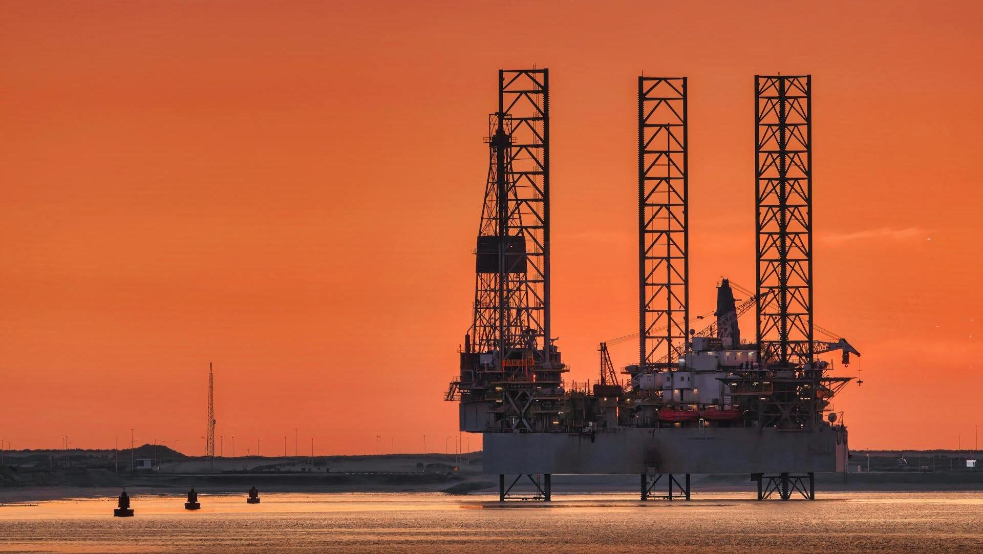 Oil trades lower as OPEC+ meeting looms