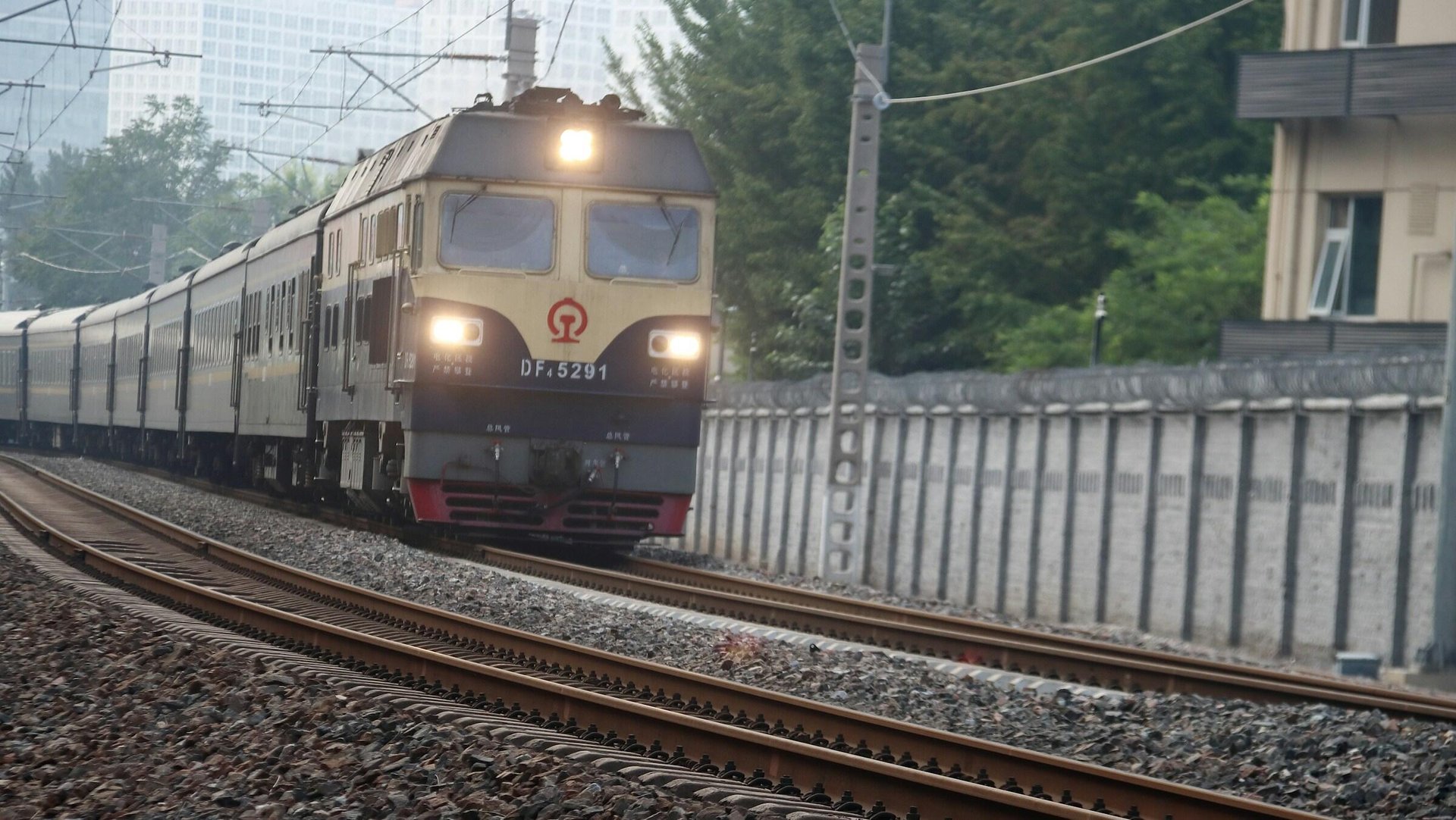China, Vietnam reopen railway line after 5yr-hiatus