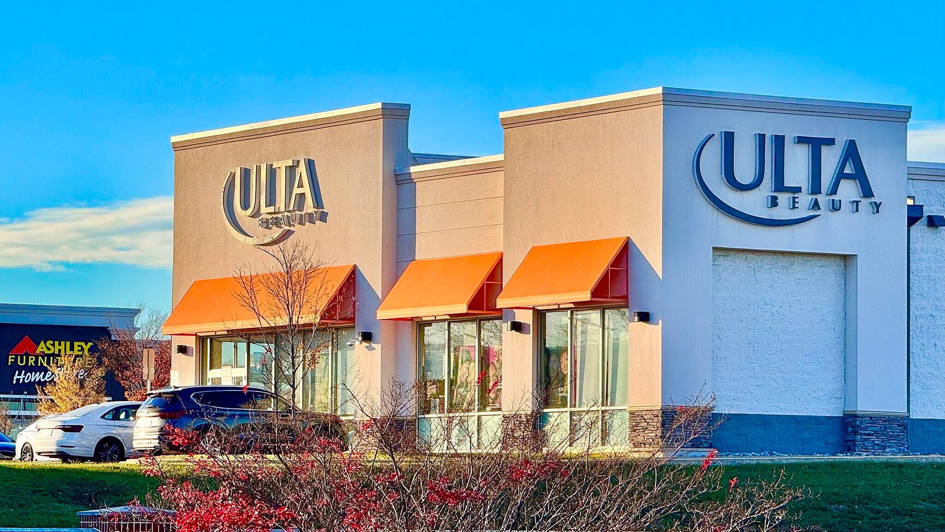 Ulta Beauty smashes estimates, lifts 2025 outlook