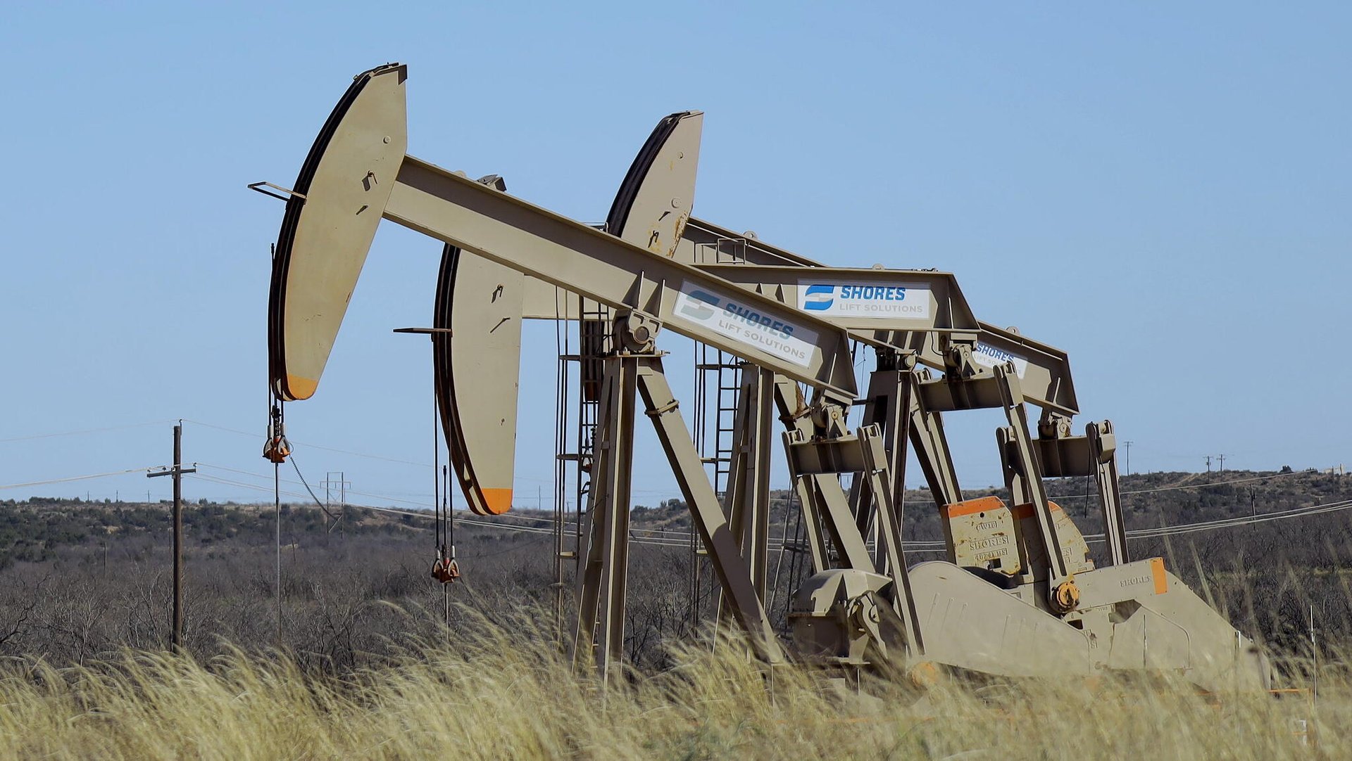 Oil rises as OPEC+ opts for steady output increase