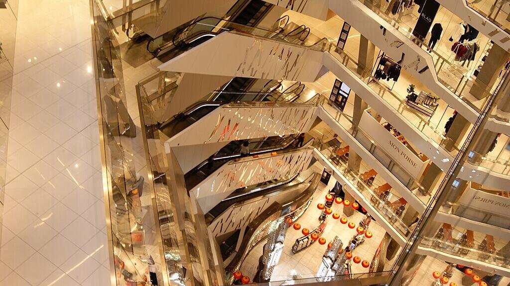 Myer reports 26% profit decline in FY24, explores strategic merger with Premier Investments