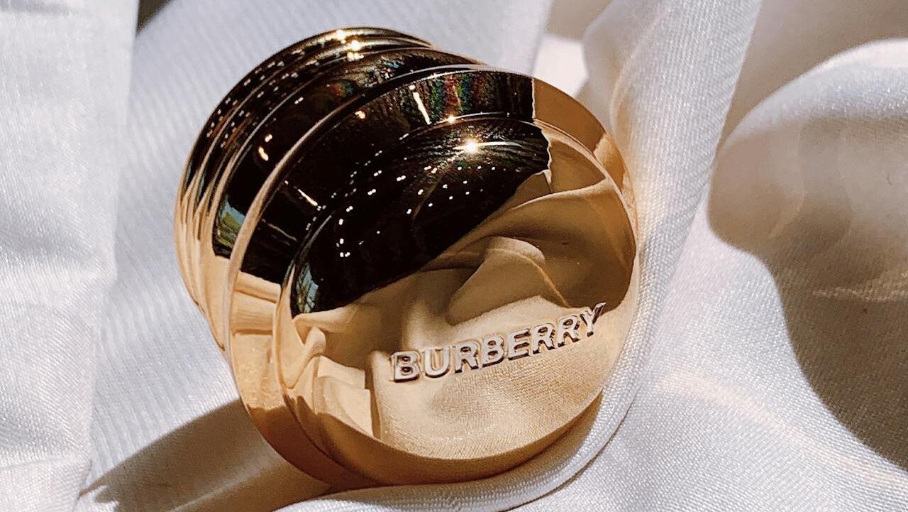 Can Burberry's new 'scarf bars' turn the ship?
