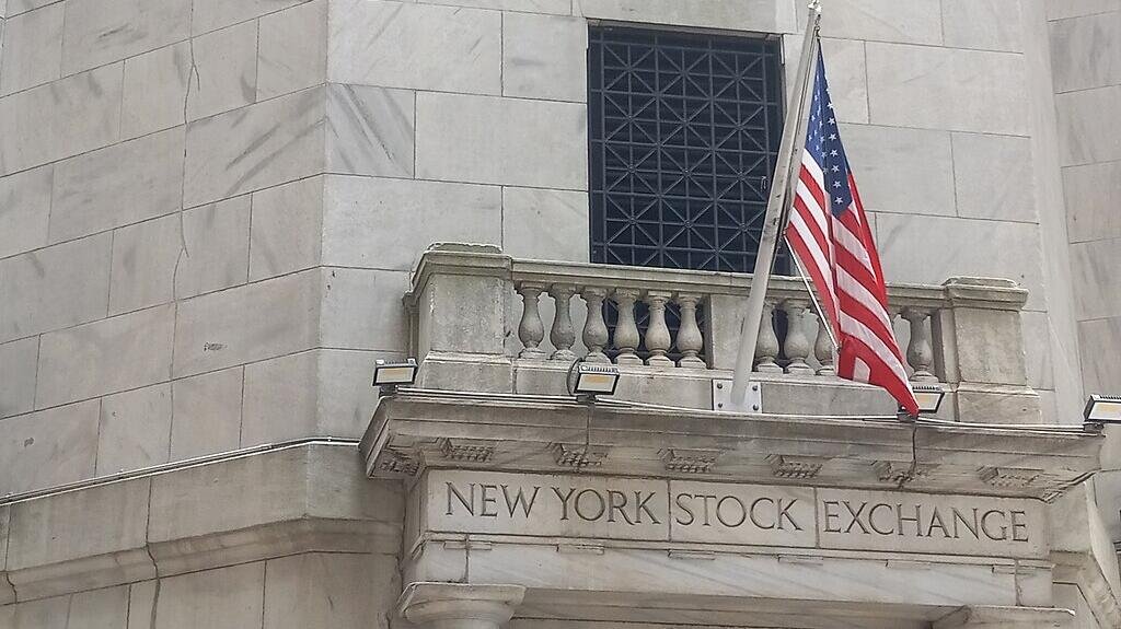 US stock futures tick up, key inflation data on tap