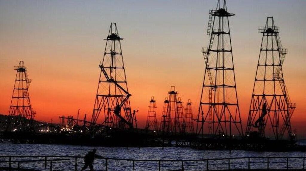 Oil prices slip again amid supply surge expectations