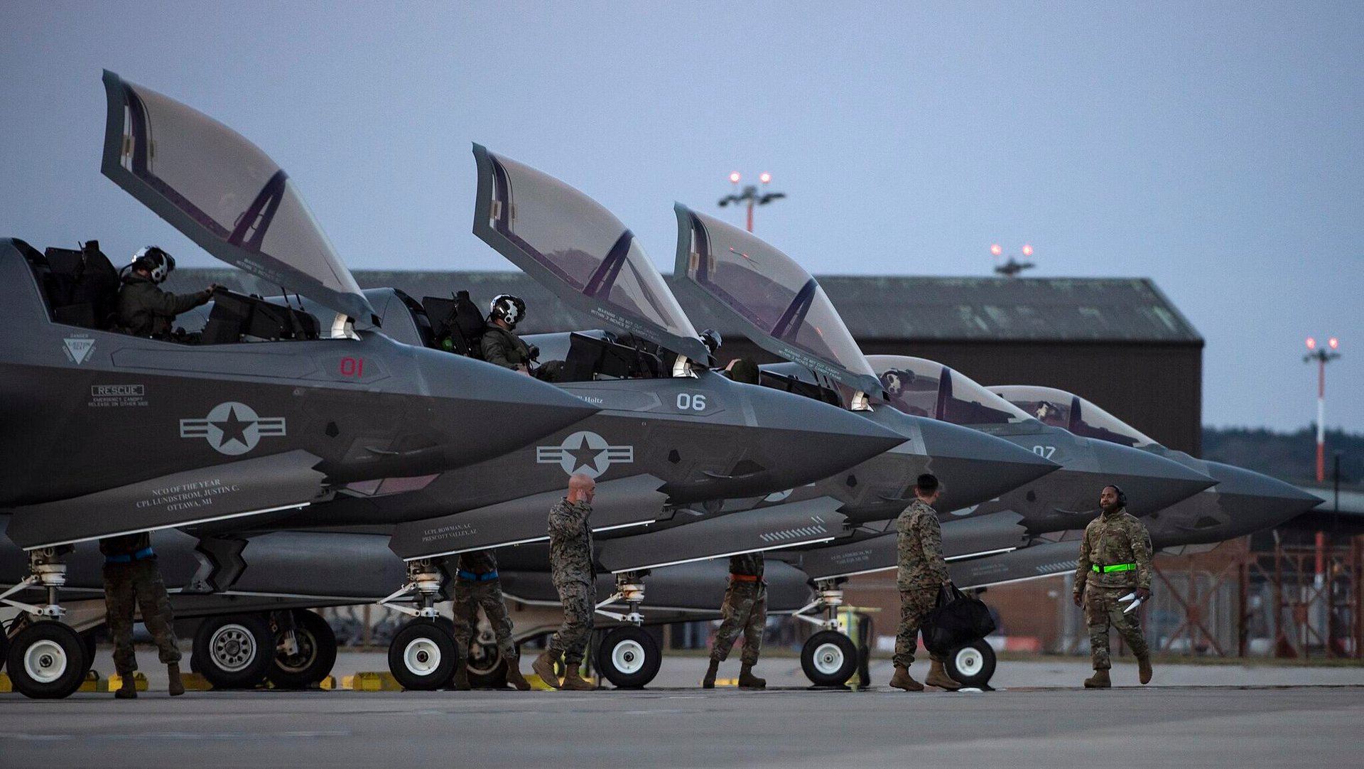 Unidentified drones fly over U.S. Air Force bases in U.K.