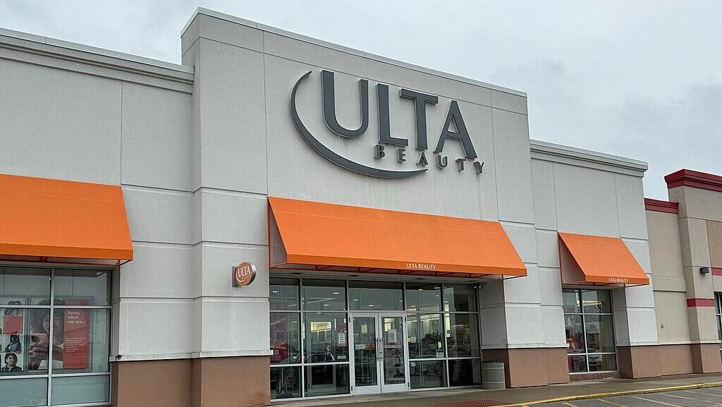 Lululemon, Ulta Beauty see uptick in profit and shares