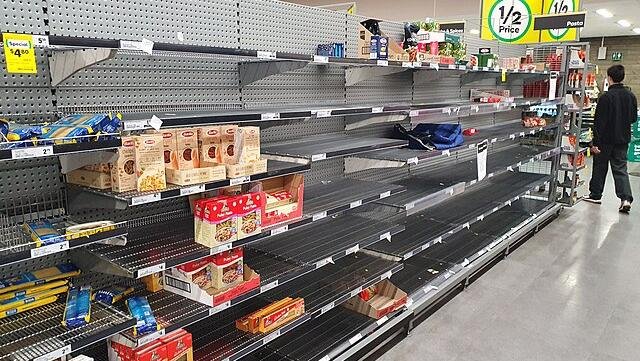 Retailer Woolworths checks out cost of union dispute