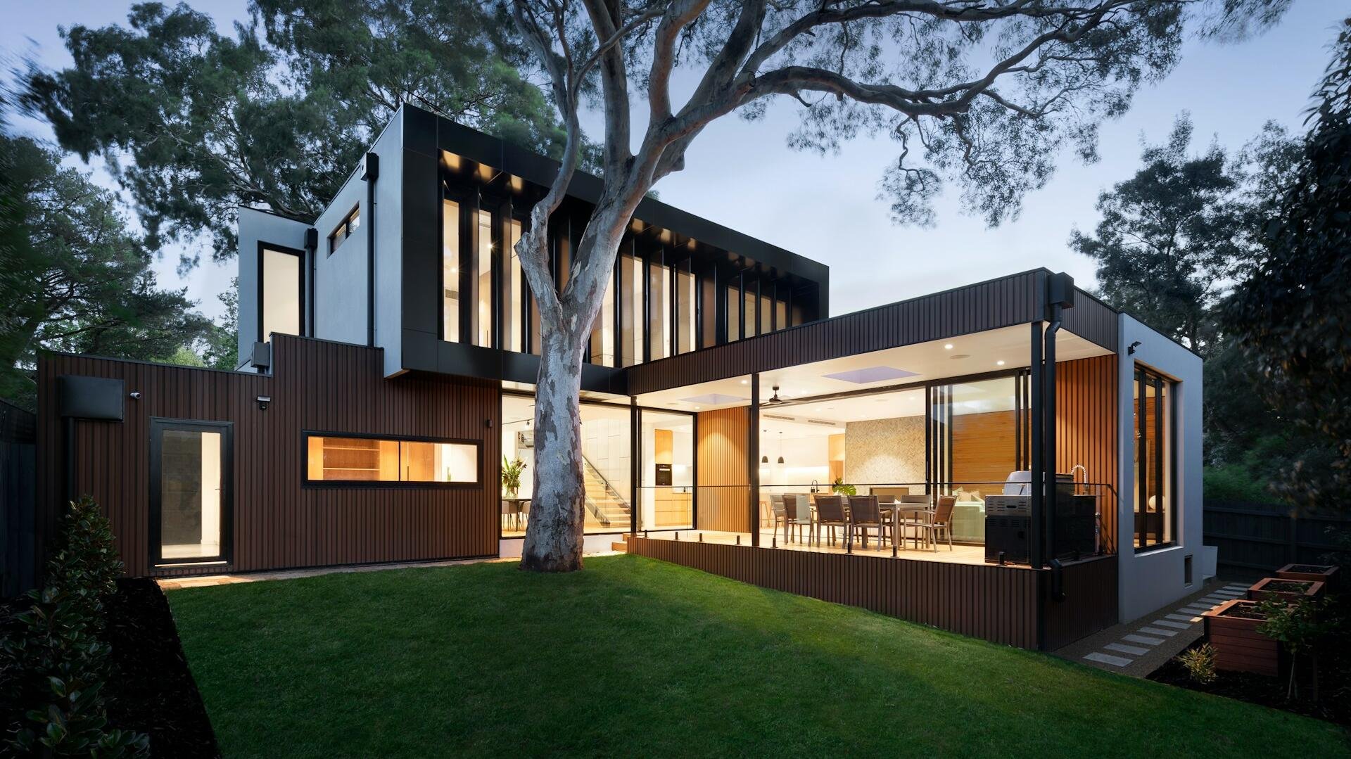 Australian housing loans increase 1% in August