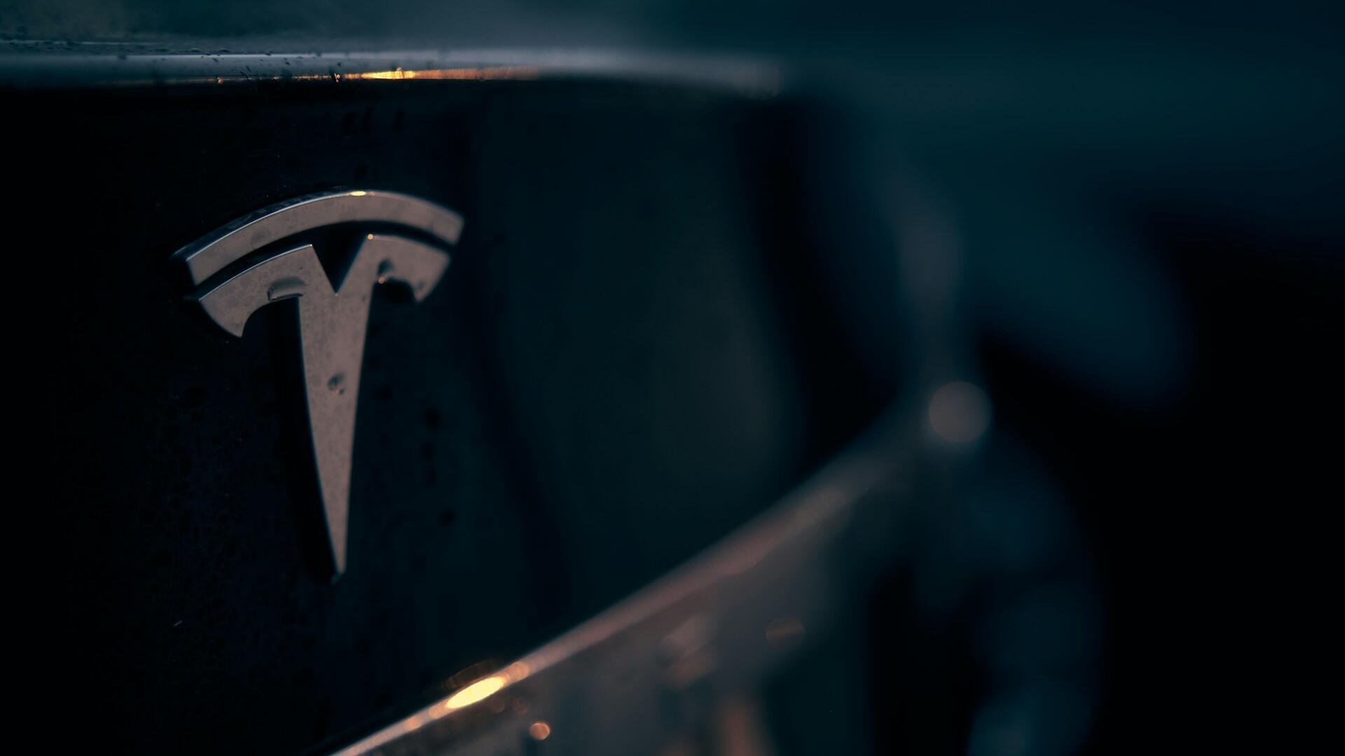 Elon Musk unveils two-door robotaxi at We, Robot event