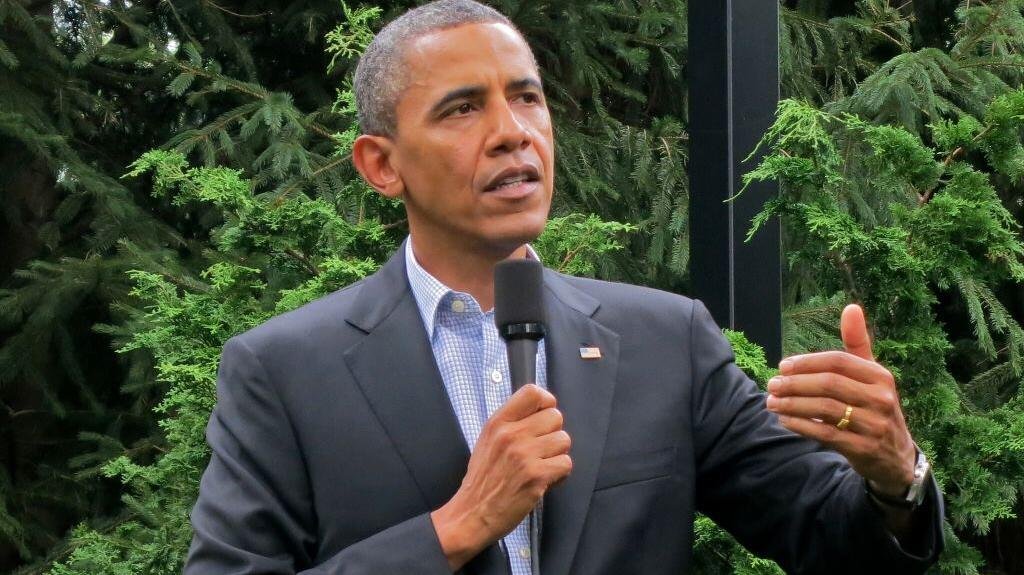 Obama slams Trump, as markets prepare for election