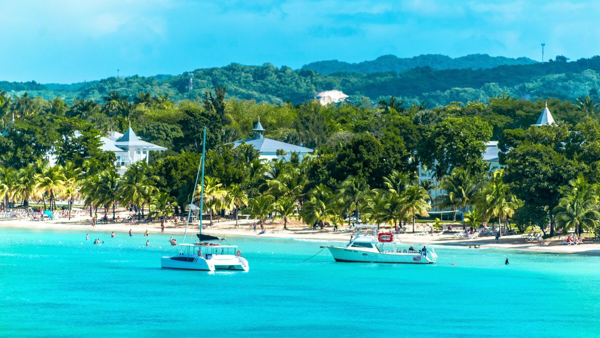 Negril, Jamaica. Credit: Tom Podmore / Unsplash